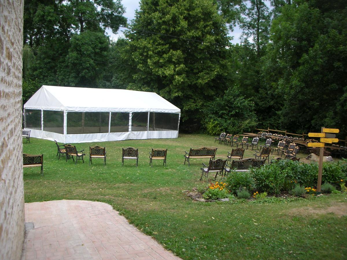 Bed and Breakfast Moulin De La Fleuristerie Orges Экстерьер фото