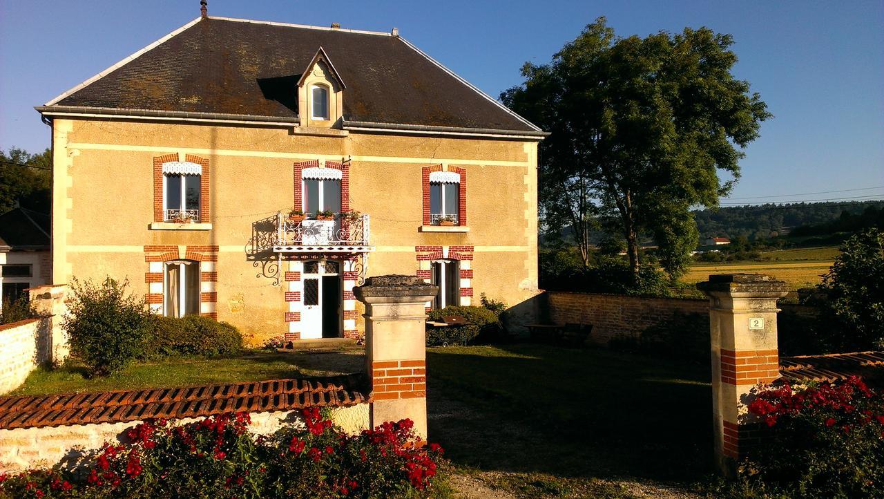 Bed and Breakfast Moulin De La Fleuristerie Orges Экстерьер фото